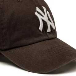 47 Alle Anzeigen|Caps & Bucket Hats*MLB New York Yankees *Clean Up* Cap w/ No Loop Label Brown