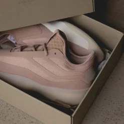 Adidas Sneakers En Cuir*x Fear of God Athletics II Ash Pearl / Ash Pearl / Ash Pearl