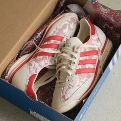 Adidas Sneakers En Cuir|Baskets Décontractées Terrace*x Liberty London SL 72 OG W Footwear White / Cream White / Beta Scarlett