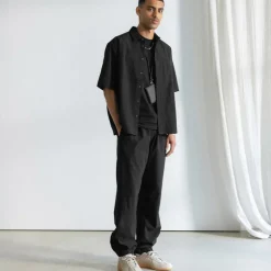 Asphaltgold Chemises*Essential Shirt Black
