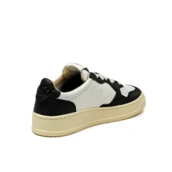Autry Sneakers En Cuir*Medalist W *Goat / Wash* White / Black