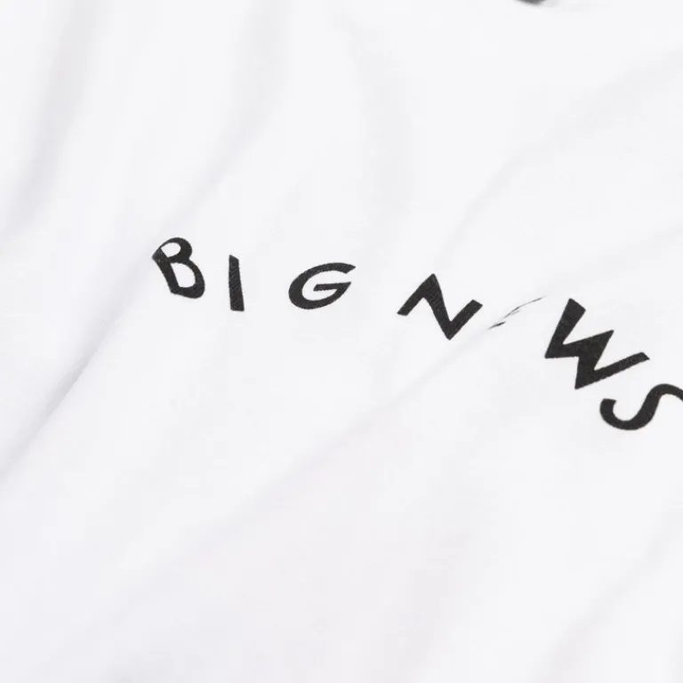 By Parra T-Shirts*Big News T-Shirt White