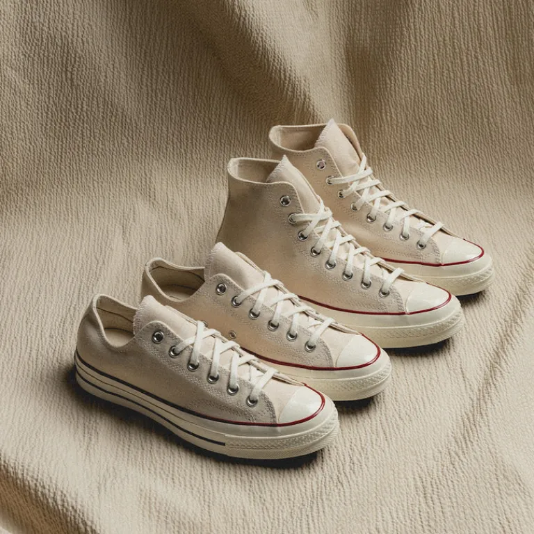 Converse Sneakers Végétaliens*Chuck Taylor All Star '70 OX Parchment / Garnet / Egret