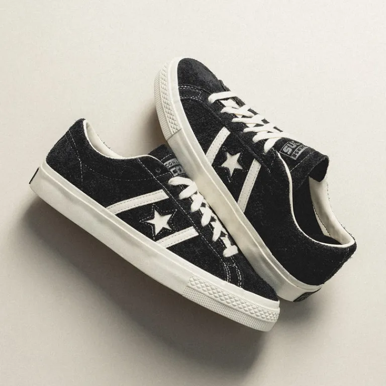 Converse Sneakers En Cuir*One Star Academy Pro *Suede* Black / Egret
