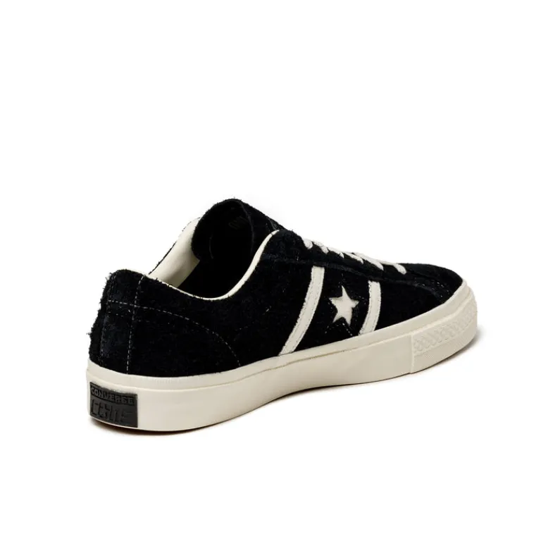 Converse Sneakers En Cuir*One Star Academy Pro *Suede* Black / Egret