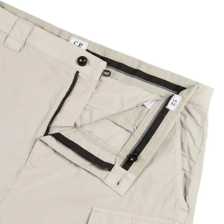 C.P. Company Shorts*50 Fili Stretch Cargo Shorts Blue Fox