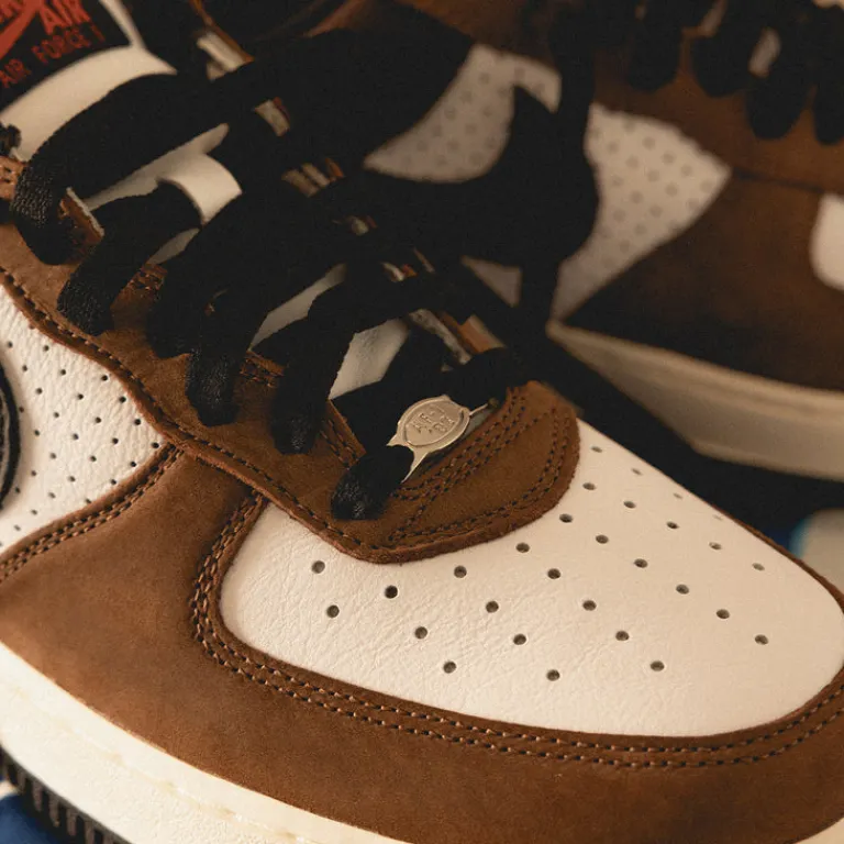 Nike Sneakers En Cuir*Air Force 1 Low Retro White / Black / Bison
