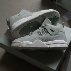Jordan Sneakers Montantes|Sneakers En Cuir*Nike Air 4 Retro *Abundance* *TD* Seafoam / Sail / Metallic Silver
