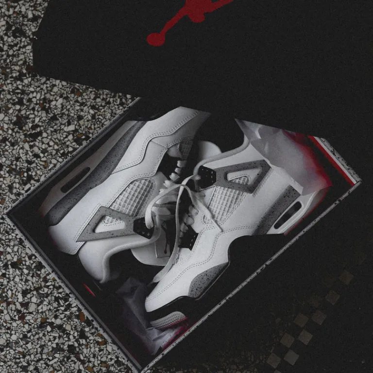 Jordan Sneakers Montantes|Sneakers En Cuir*Nike Air 4 Retro *White Cement* Summit White / Fire Red / Tech Grey / Black