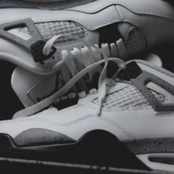 Jordan Sneakers Montantes|Sneakers En Cuir*Nike Air 4 Retro *White Cement* Summit White / Fire Red / Tech Grey / Black