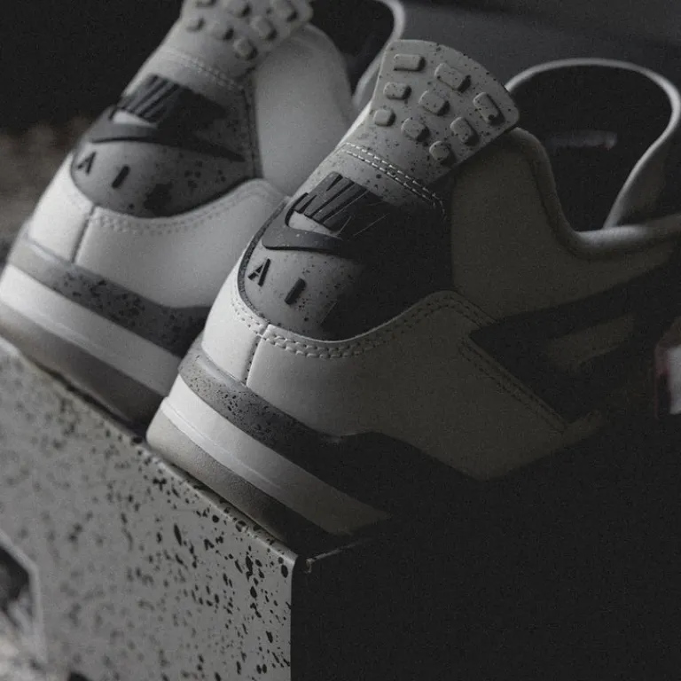 Jordan Sneakers Montantes|Sneakers En Cuir*Nike Air 4 Retro *White Cement* Summit White / Fire Red / Tech Grey / Black