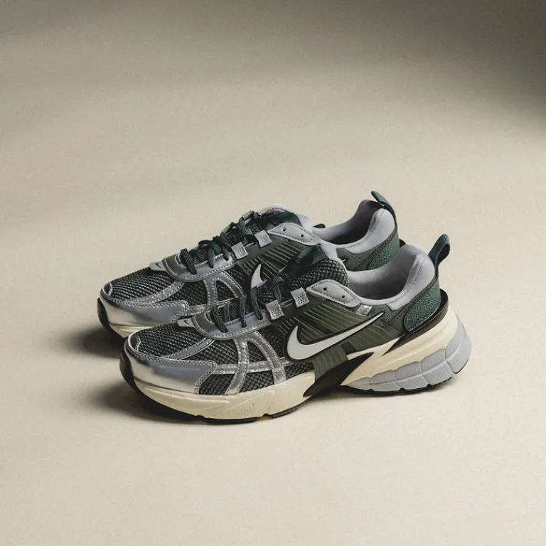 Nike Sneakers En Cuir|Chunky Sneakers*V2K Run Vintage Green / Vintage Green