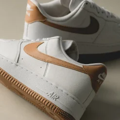 Nike Sneakers En Cuir|Sneakers Blancs*Wmns Air Force 1 '07 *Next Nature* White / Flax