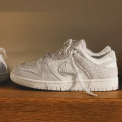 Nike Sneakers En Cuir|Sneakers Blancs*Wmns Dunk Low Summit White / Photon Dust / University Red