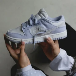 Nike Sneakers En Cuir*Wmns Dunk Low Ghost / Platinum Tint / Summit White