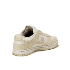Nike Sneakers En Cuir*Wmns Dunk Low *Next Nature* Soft Pearl / Beach / Pale Ivory / White
