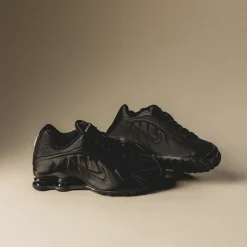 Nike Sneakers Végétaliens|Chaussures De Running Retro*Wmns Shox R4 Black / Black / Black / Max Orange