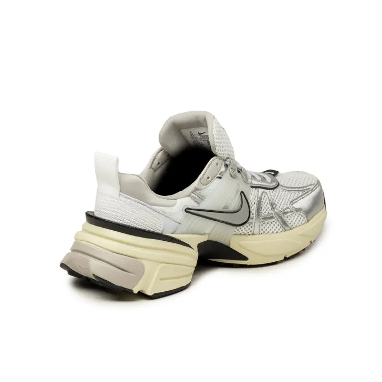 Nike Sneakers Végétaliens|Sneakers Blancs*Wmns V2K Run Summit White / Metallic Silver