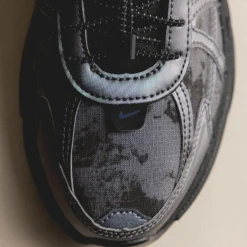 Nike Sneakers En Cuir|Chunky Sneakers*Wmns V2K Run Metallic Dark Grey / Black / Dark Smoke Grey