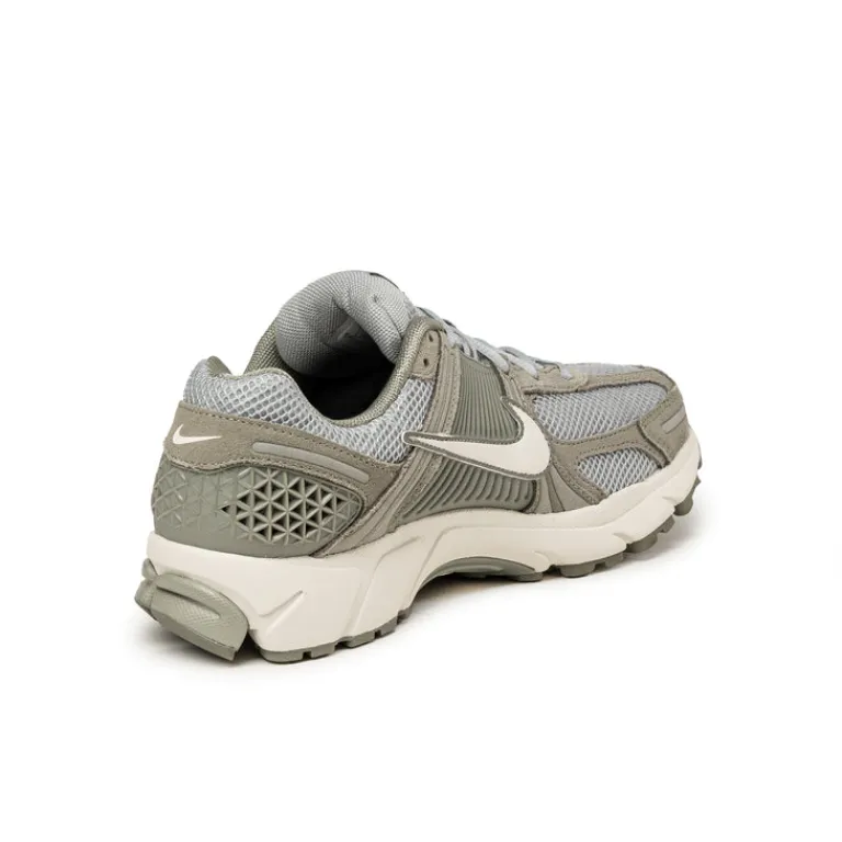 Nike Sneakers En Cuir|Chaussures De Running Retro*Zoom Vomero 5 Dark Stucco / Phantom / Light Smoke Grey