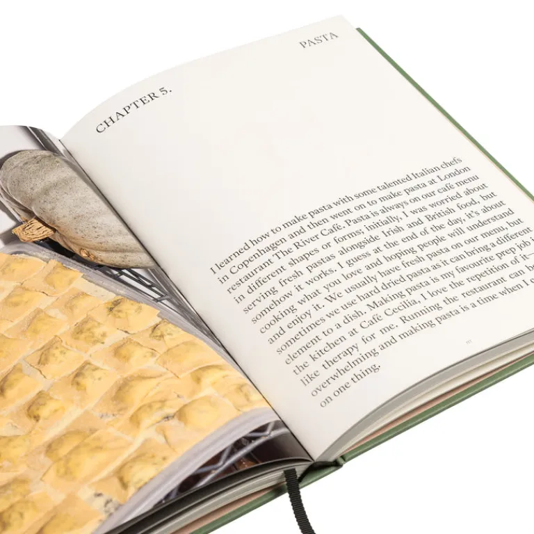 Phaidon Livres Et Magazines*Café Cecilia Cookbook Multi