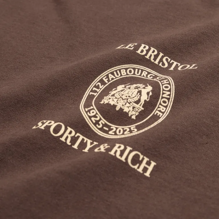 Sporty & Rich T-Shirts*Crest Seal 100th T Shirt Chocolate Cream